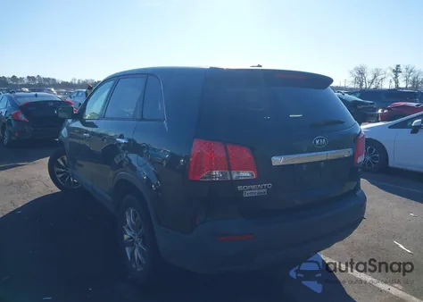 2011 Kia Sorento Ex z USA, uszkodzony, nr VIN 5XYKU3A1XBG013261